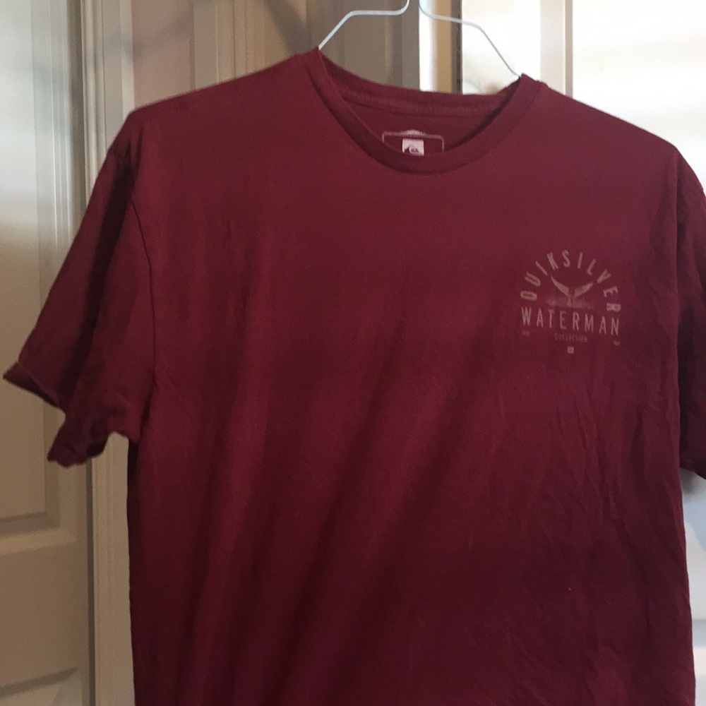 Red quiksilver T-shirt size medium